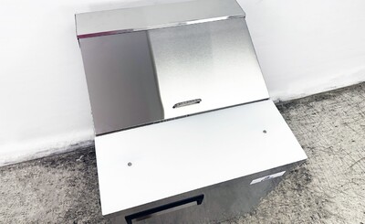NSF ETL Sandwich Prep Table 27 ins Refrigerator SCL1-E-HC