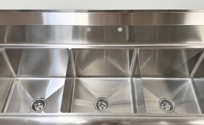 90 ins Stainless Steel 3 Compartment Sink NSF HN-C3T181812-18LR