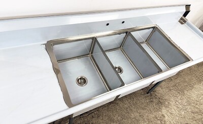 102 in Stainless Steel 3 Compartment sink NSF HN-C3T182412-24LR