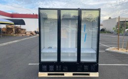 NSF 3 Glass Door Commercial Refrigerator Merchandiser SC-1676F