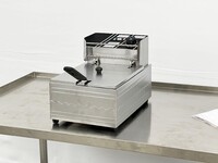 2.5 gallon Electric Countertop Deep Fryer FY81