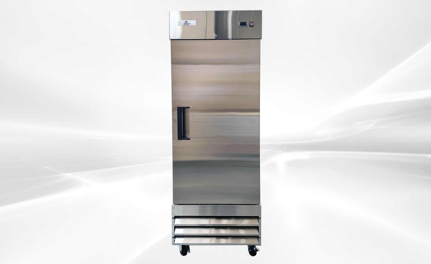 NSF Solid Door Reach-In Freezer 1 Door Freezer XB27F