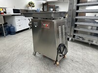 4000W Commercial Huge Meat Grinder Machine 1500lbs ETTK42S