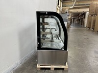 Refrigerated bakery refrigerator case NSF 48 in CL-4F