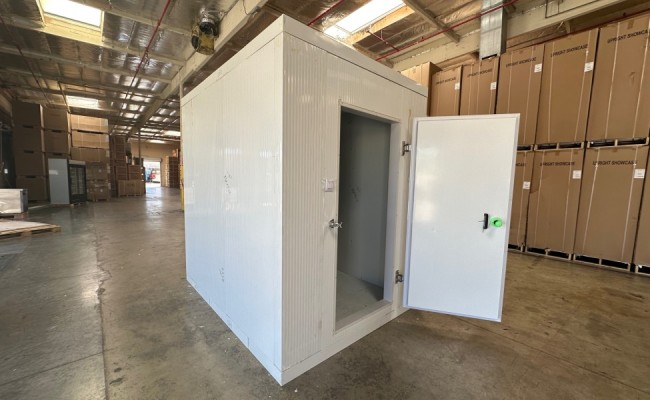 NSF Walk-In freezer room W6-D8-H8 ft  thickness 4