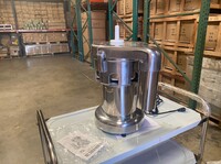 NSF Commercial Juicer Extractor Machine UJC750