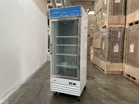 NSF 31 inches One glass door freezer D648BMF-HC