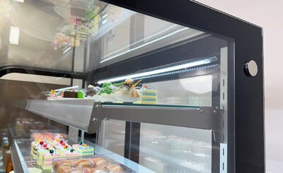 Refrigerated bakery refrigerator case NSF 48 in CW-370R