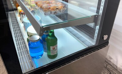 Refrigerated bakery refrigerator case NSF 48 in CW-370R