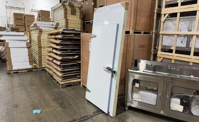 Walk In Freezer White Door With Frame NSF DOO5L