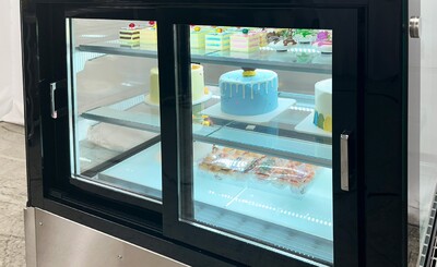 Refrigerated bakery refrigerator case NSF 36 in CW-270R