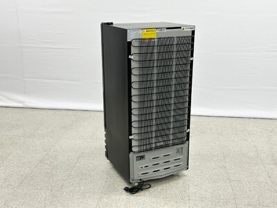 NSF Merchandising Merchandiser 47 inch high glass door LC-150A