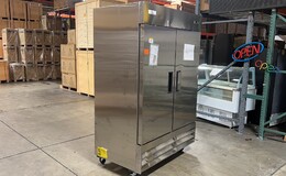 Clearance NSF ETL Commercial Two door refrigerator 020602