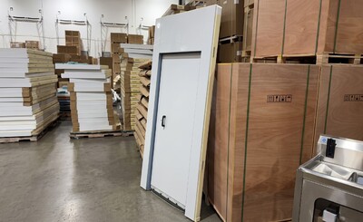 Walk In Cooler White Door With Frame NSF DOO5L