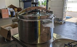 Clearance 100 QT Largest  Aluminum Pressure Cooker N05212