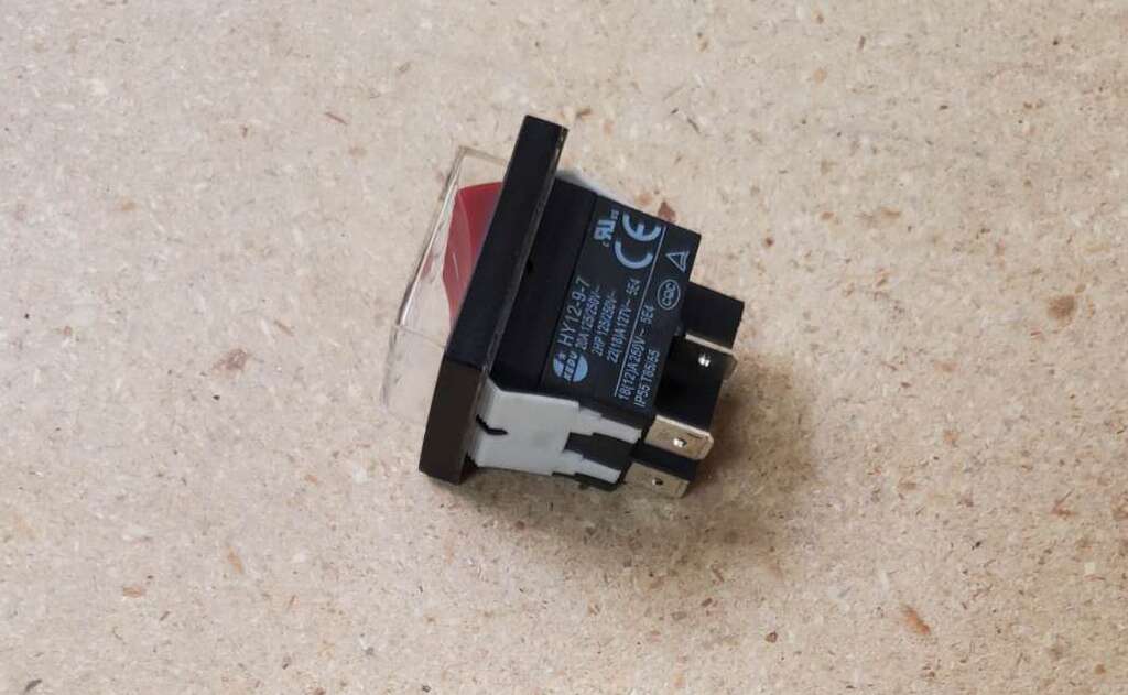 [Parts] C55R Reach In Two Door Refrigerator Switch HY12-9-7