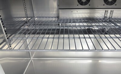 NSF 60 Ins Undercounter 2 Solid Doors Refrigerator AUR-15376