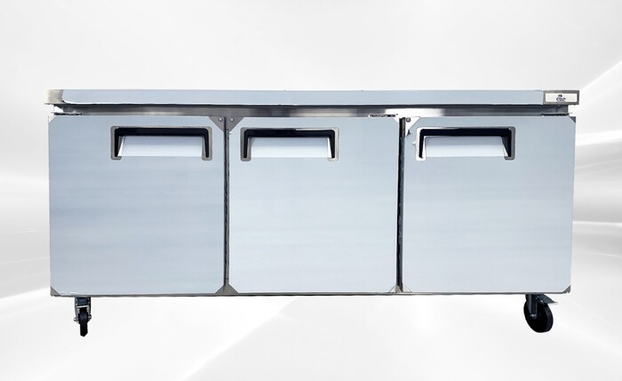 NSF 72 Ins Undercounter 3 Solid Doors Refrigerator AUR-18476