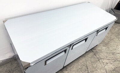 NSF 72 Ins Undercounter 3 Solid Doors Refrigerator AUR-18476
