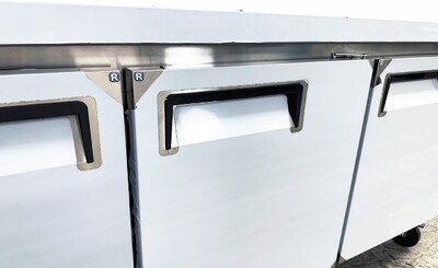 NSF 72 Ins Undercounter 3 Solid Doors Refrigerator AUR-18476