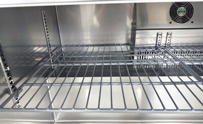 NSF 72 Ins Undercounter 3 Solid Doors Refrigerator AUR-18476