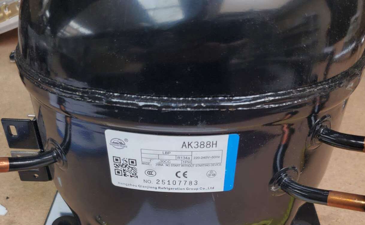 [Parts] AL32 Commercial freezer AC Compressor AK388H R134a