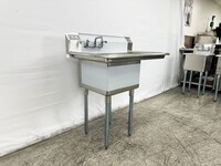 NSF Right 1 Compartment Sink With Faucet S1C181812-18R-318