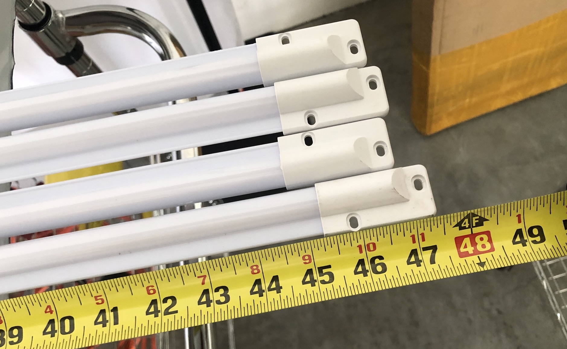 [Parts] CW-471 Refrigerated bakery refrigerator LED Tube HM28L+R