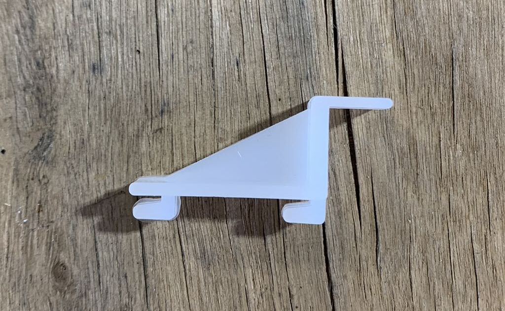 [Parts] Small White Plastic Brackets