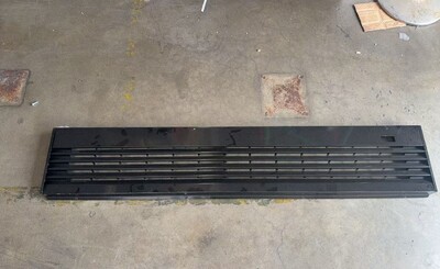 [Parts] CLG-1320 Refrigerator Front Bottom Baffle