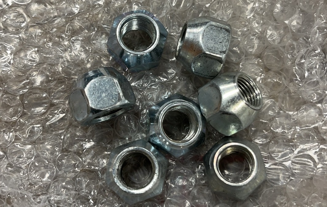 [Parts] FT38 Stainless Steel Dining Car Wheel Nuts