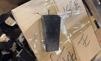 [Parts] BO2 Wood Leg/Stand With Screw