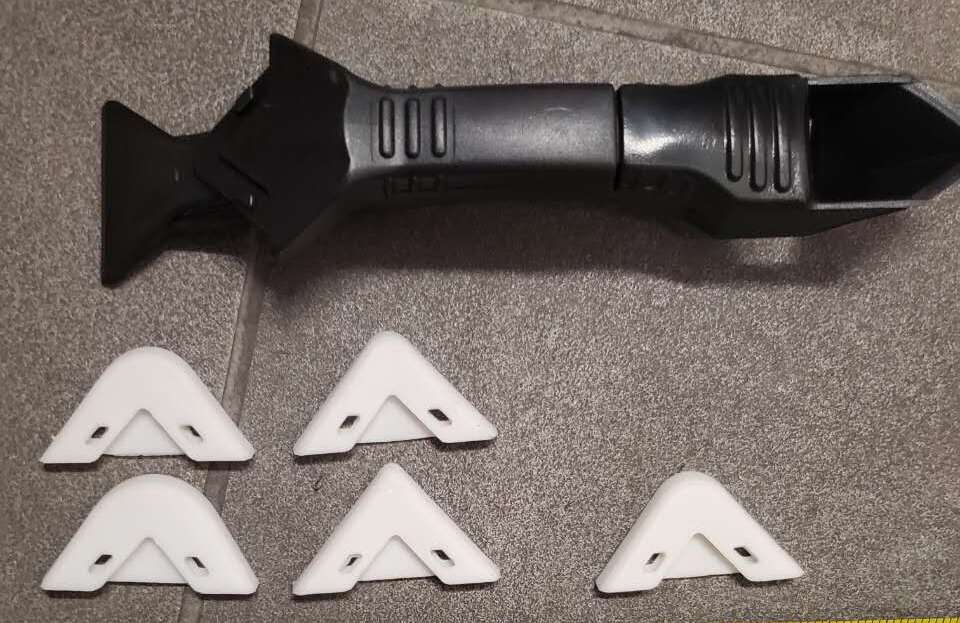 [Parts] Plastic Handle With Rubber Attachment