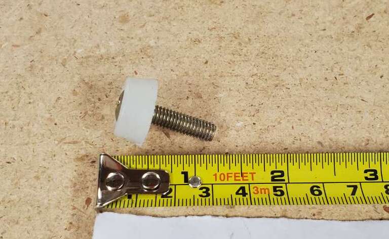 [Parts] Screw With Plastic Cover
