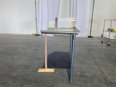 NSF Clean Dish Table 24W x 30D x43.7H inches HN-DTC24R