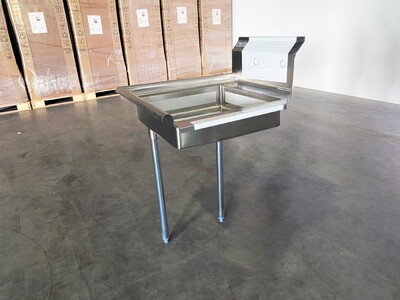 NSF Soiled Dish Table 26W x 30D x43.7H inches HN-DTS26L