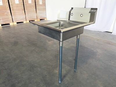NSF Soiled Dish Table 26W x 30D x43.7H inches HN-DTS26R