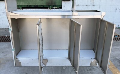 Food Vending Trailer Right-angle Side Three-Door TRD4