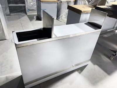 Food Vending Trailer Right-angle Side Three-Door TRD4