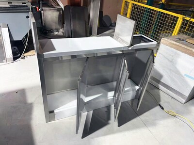 Food Vending Trailer Right-angle Side Three-Door TRD4