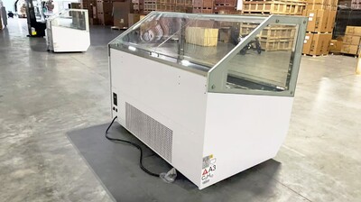 NSF Gelato Dipping Cabinet 67 Inches 18 pan DW-18