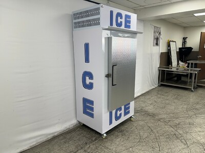 NSF Ice Merchandiser One Door Ice Storage  100 bags HR-CB30F