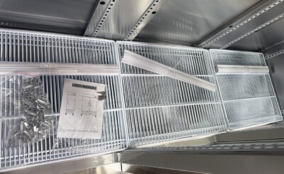NSF Commercial 3 Door Stainless Steel Refrigerator KR-82BG1