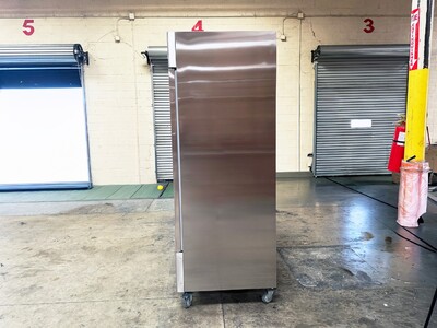 NSF Commercial 3 Door Stainless Steel Refrigerator KR-82BG1