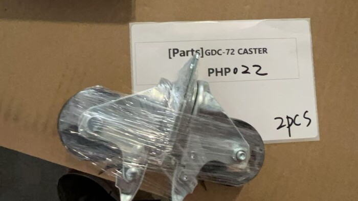 [Parts] GDC-72 Glass Door Refrigerator Casters With Brake