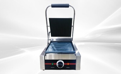 NSF Panini Sandwich  Grill Top Ribbed And Lower Flat PG811C