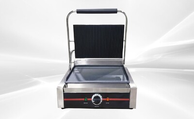 NSF Panini Sandwich Grill Top Ribbed And Lower Flat PG811EC