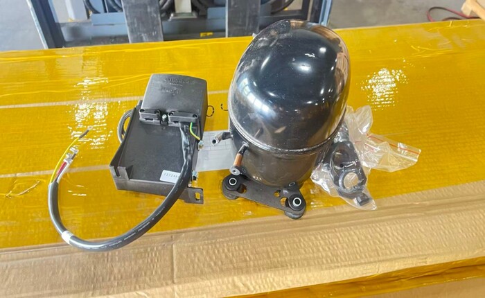 [Parts] DW-6R Ice Cream Cabinet Compressor
