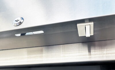 NSF SS Three Door Top Mount Reach In Refrigerator E90AR