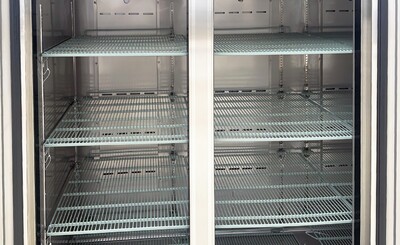 NSF SS Three Door Top Mount Reach In Refrigerator E90AR